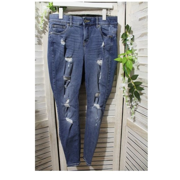 Torrid Bombshell Skinny Distressed Jeans - Picture 2 of 7